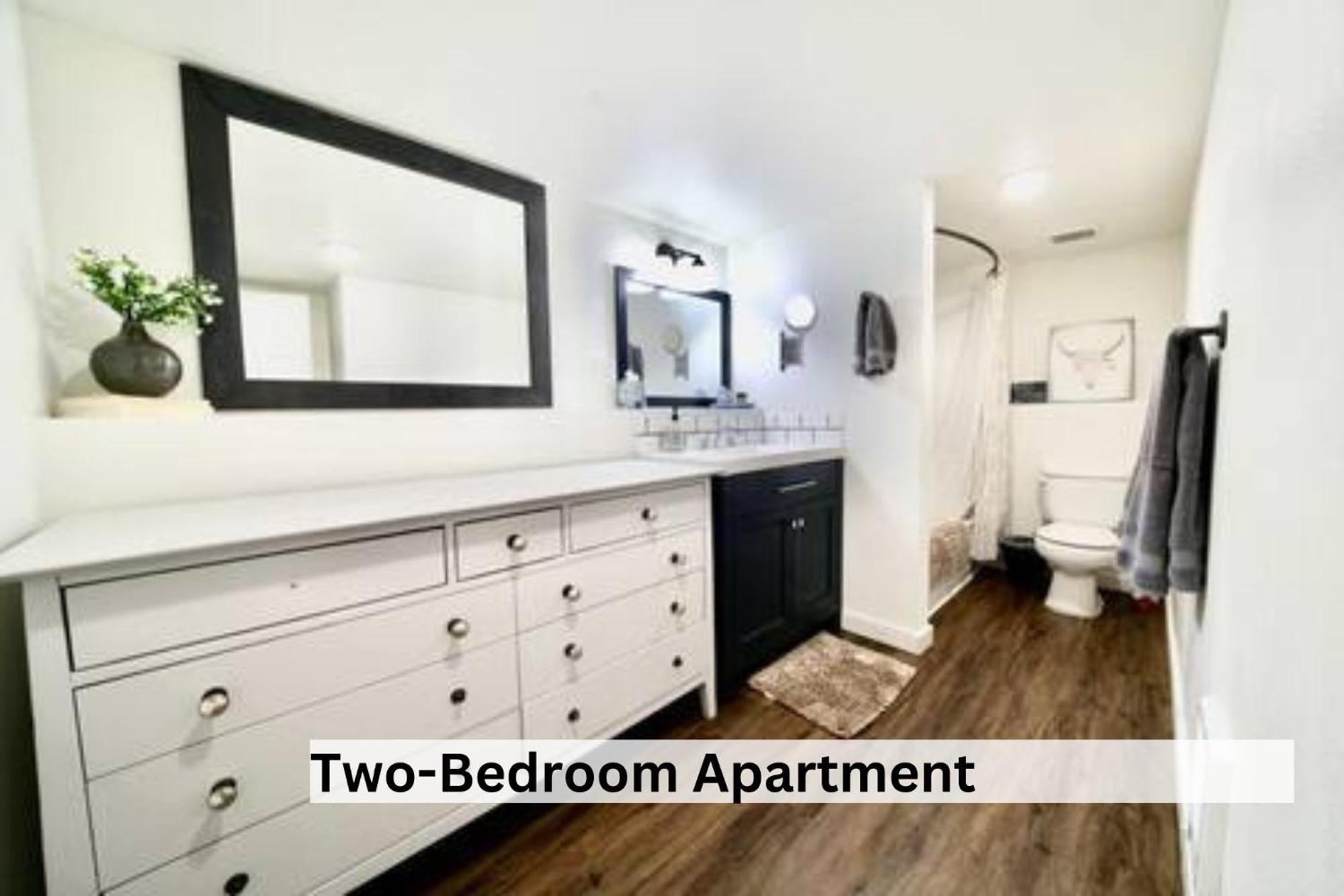 Boutique Apartment In Historic Downtown אלבני מראה חיצוני תמונה