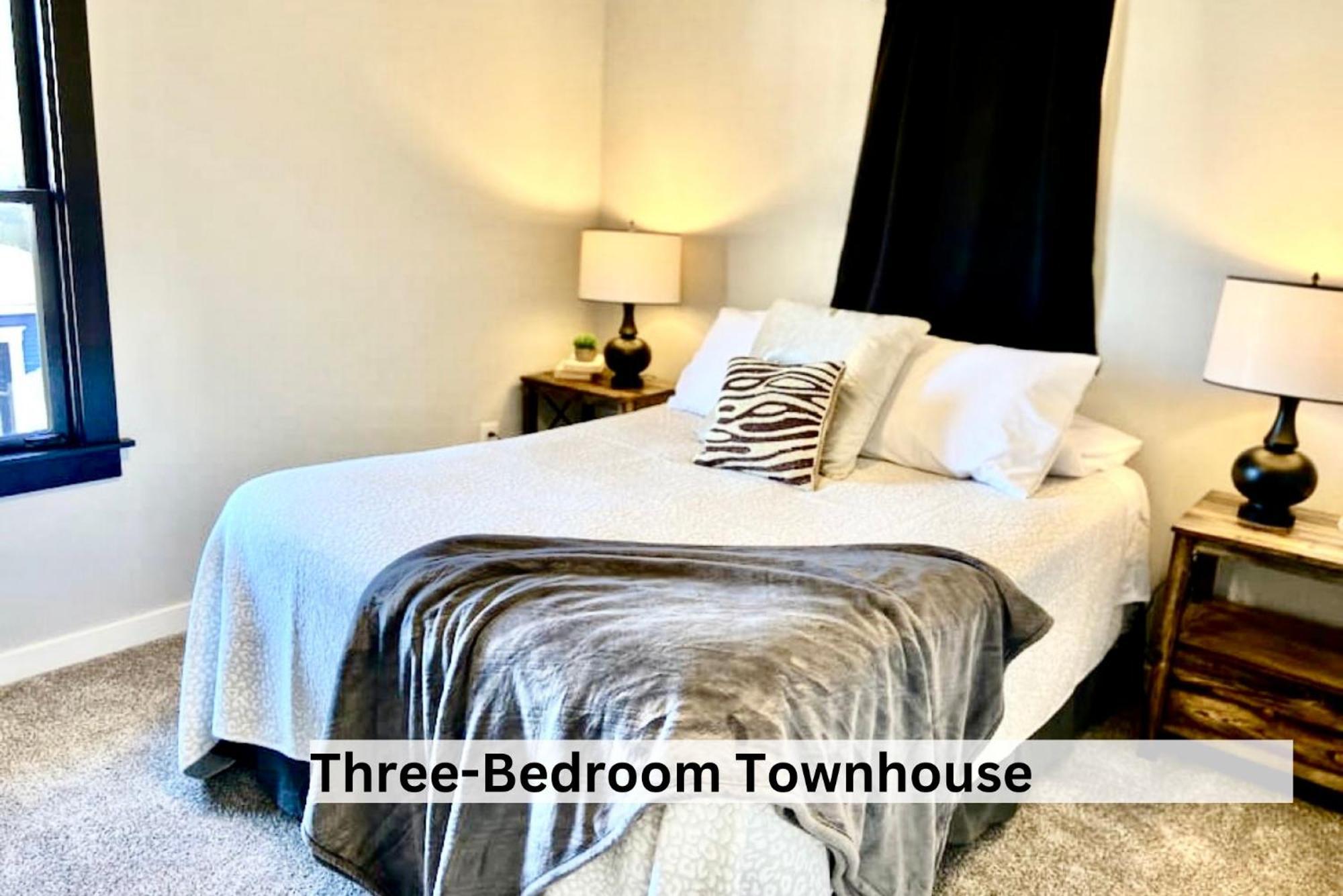 Boutique Apartment In Historic Downtown אלבני מראה חיצוני תמונה
