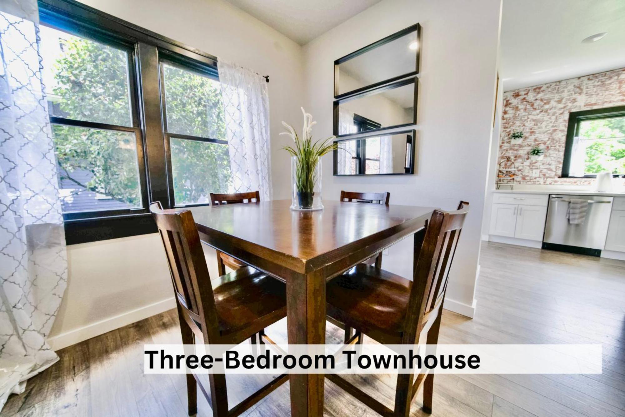 Boutique Apartment In Historic Downtown אלבני מראה חיצוני תמונה