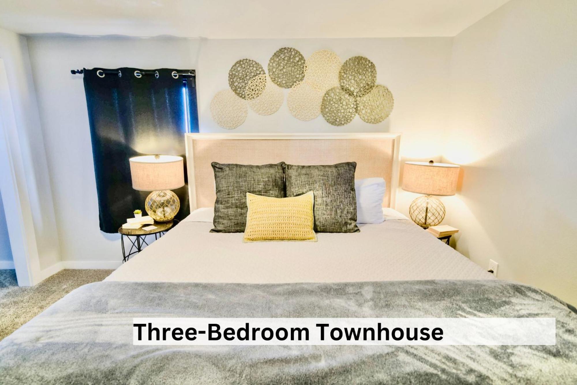 Boutique Apartment In Historic Downtown אלבני מראה חיצוני תמונה