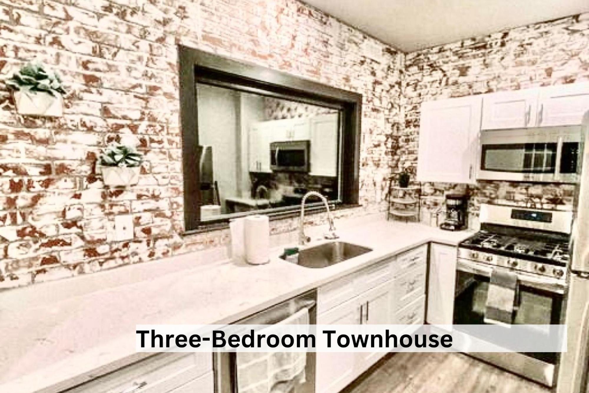 Boutique Apartment In Historic Downtown אלבני מראה חיצוני תמונה